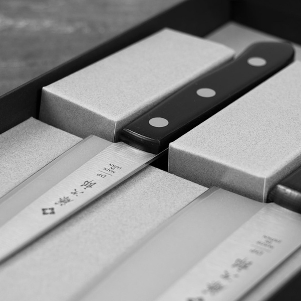 Tojiro DP3 Eco Uniwersalny 130 mm + Nakiri 165 mm + Santoku 170 mm